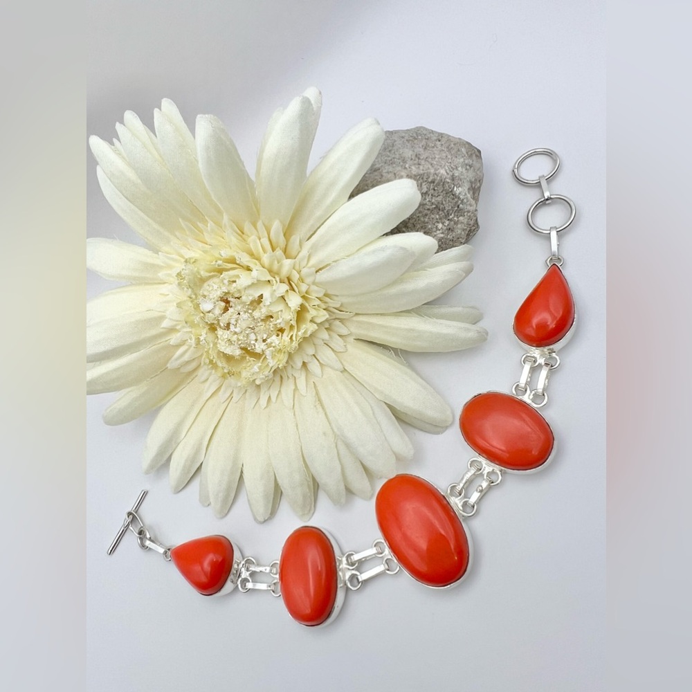 CORAL COLOR BRACELET
